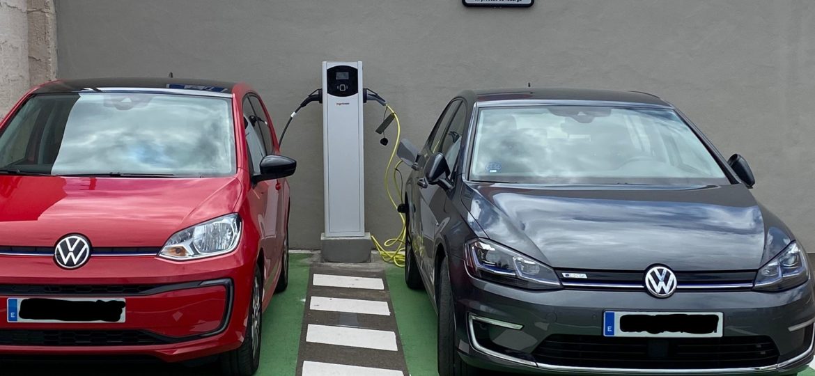 EL PARQUE TECNOLOGICO DEL NORTE ESTRENA UN PUNTO DE RECARGA PARA COCHES ELÉCTRICOS